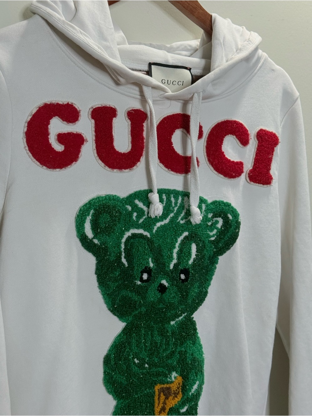 Gucci White Hoodie with Red Logo & Green Teddy - Picture 6 of 10